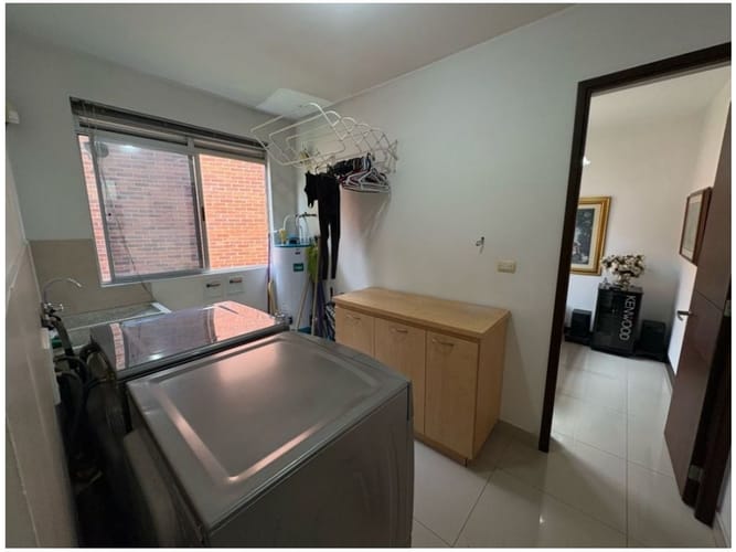 Casa de 3 alcobas en venta en Montessori, Envigado, 516 m² · foto 12 de 24
