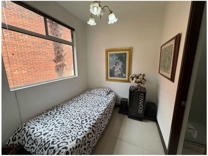 Casa de 3 alcobas en venta en Montessori, Envigado, 516 m² · foto 13 de 24