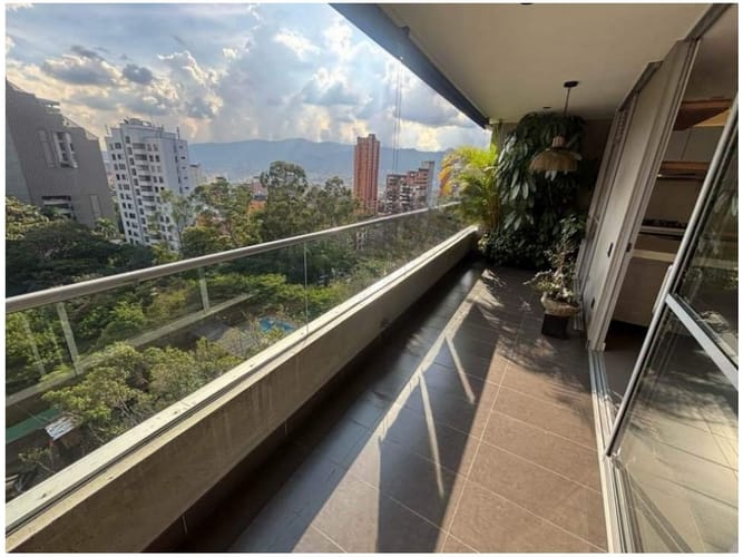 Apartamento de 2 alcobas en venta en Las Lomas, Medellín, 104 m² · foto 4 de 18