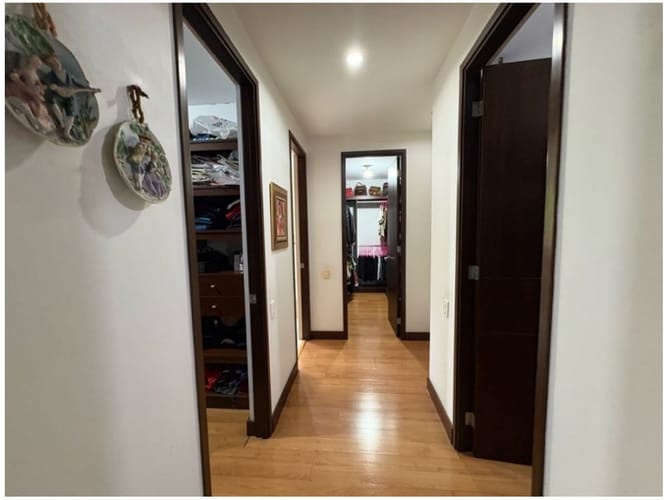 Casa de 3 alcobas en venta en Montessori, Envigado, 516 m² · foto 17 de 24