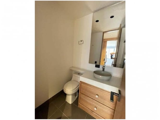 Apartamento de 2 alcobas en venta en Las Lomas, Medellín, 104 m² · foto 9 de 18