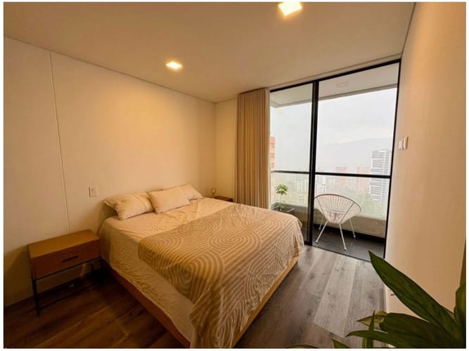 Apartamento de 3 alcobas en venta en Los Naranjos, Medellín, 156 m² · foto 7 de 9