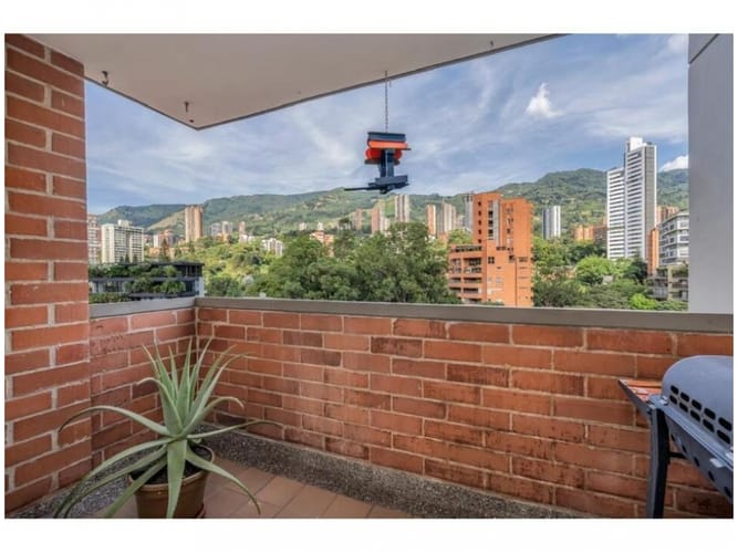 Apartamento de 3 alcobas en venta en San Lucas, Medellín, 131 m² · foto 6 de 22
