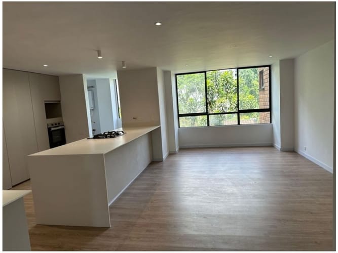 Apartamento de 3 alcobas en venta en El Poblado, Medellín, 171 m² · foto 2 de 14