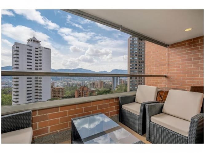 Apartamento de 3 alcobas en venta en San Lucas, Medellín, 131 m² · foto 9 de 22