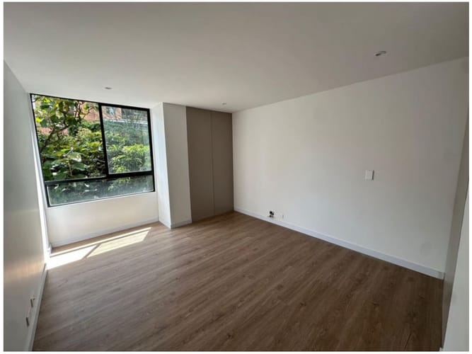 Apartamento de 3 alcobas en venta en El Poblado, Medellín, 171 m² · foto 7 de 14