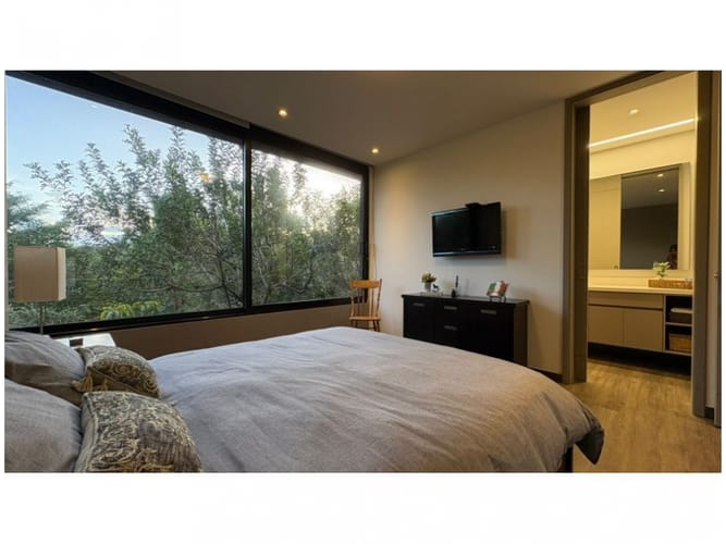 Casa de 3 alcobas en venta en Medellín, 326 m² · foto 21 de 24