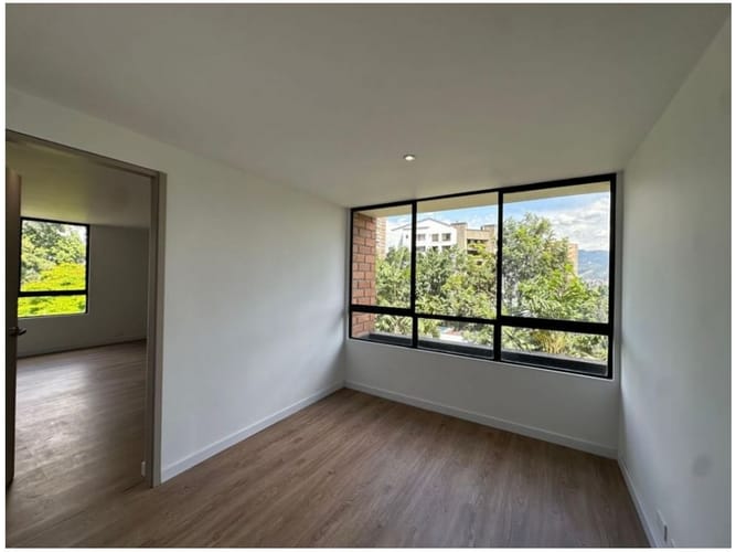 Apartamento de 3 alcobas en venta en El Poblado, Medellín, 171 m² · foto 10 de 14