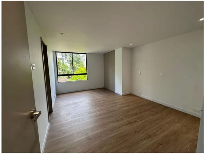 Apartamento de 3 alcobas en venta en El Poblado, Medellín, 171 m² · foto 12 de 14
