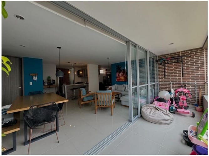 Apartamento de 3 alcobas en venta en El Poblado, Medellín, 121 m² · foto 2 de 13
