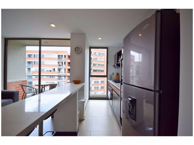 Apartamento de 2 alcobas en venta en Altos Del Poblado, Medellín, 67 m² · foto 3 de 18