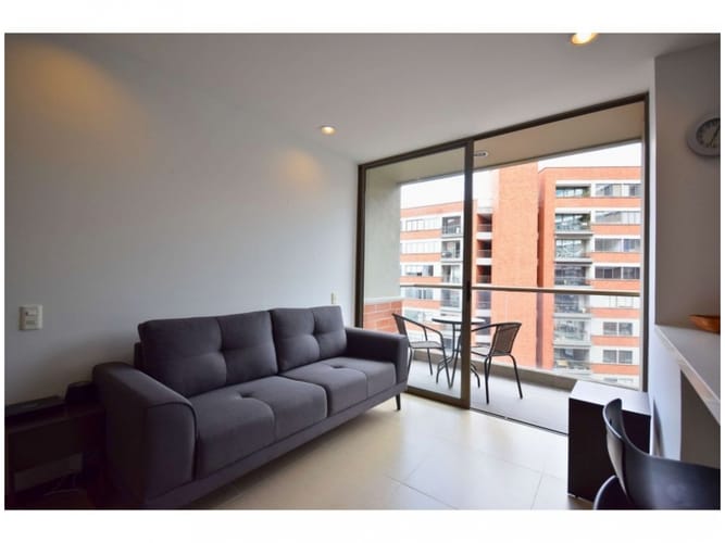Apartamento de 2 alcobas en venta en Altos Del Poblado, Medellín, 67 m² · foto 4 de 18