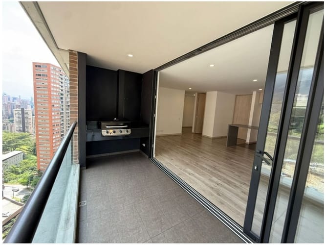 Apartamento de 2 alcobas en venta en Las Palmas, Medellín, 108 m² · foto 2 de 24