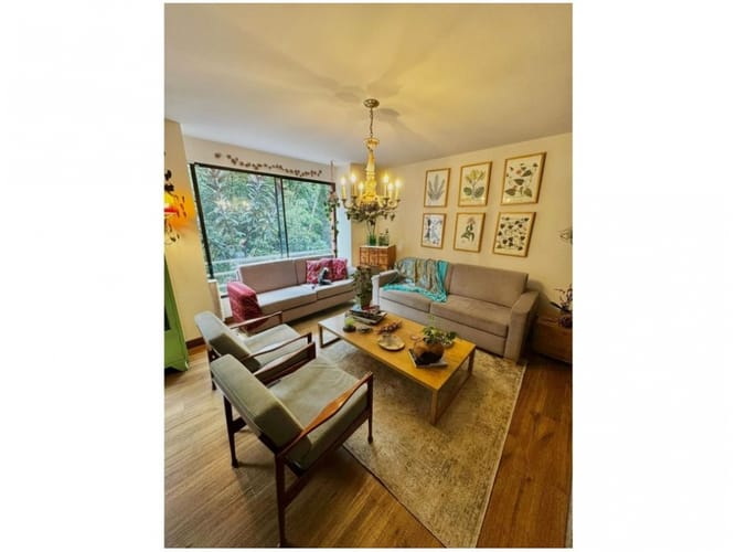 Casa de 4 alcobas en venta en El Poblado, Medellín, 272 m² · foto 4 de 24