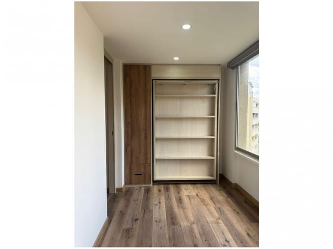 Apartaestudio en venta en El Poblado, Medellín, 64 m² · foto 4 de 12