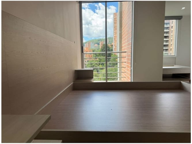 Apartaestudio en venta en El Poblado, Medellín, 64 m² · foto 6 de 12