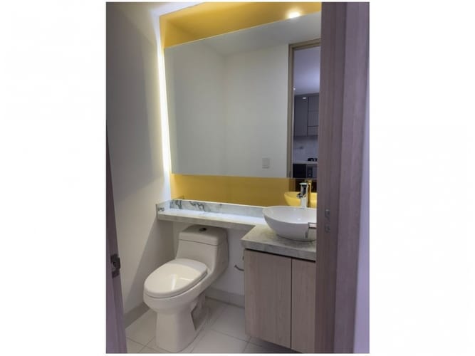 Apartaestudio en venta en El Poblado, Medellín, 64 m² · foto 12 de 12