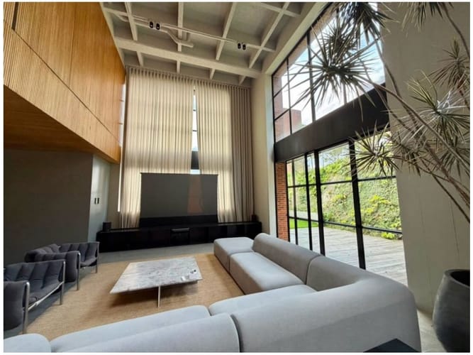 Apartamento de 3 alcobas en venta en Los Naranjos, Medellín, 375 m² · foto 6 de 13