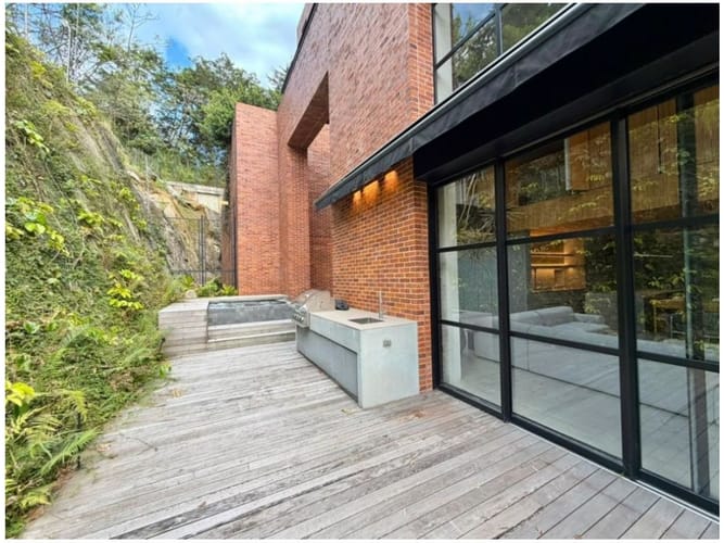 Apartamento de 3 alcobas en venta en Los Naranjos, Medellín, 375 m² · foto 11 de 13