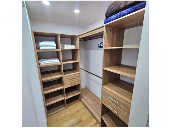 Apartamento de 2 alcobas en venta en El Poblado, Medellín, 58 m² · foto 13 de 15