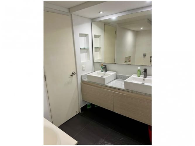 Apartamento en venta en El Poblado, Medellín · foto 11 de 15