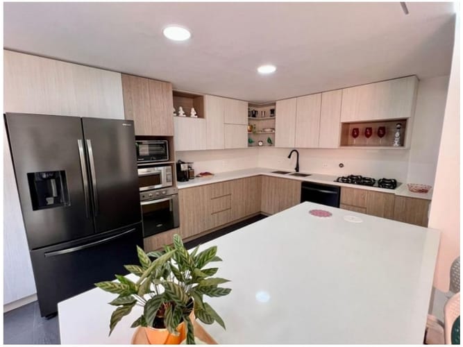 Apartamento en venta en El Poblado, Medellín · foto 15 de 15