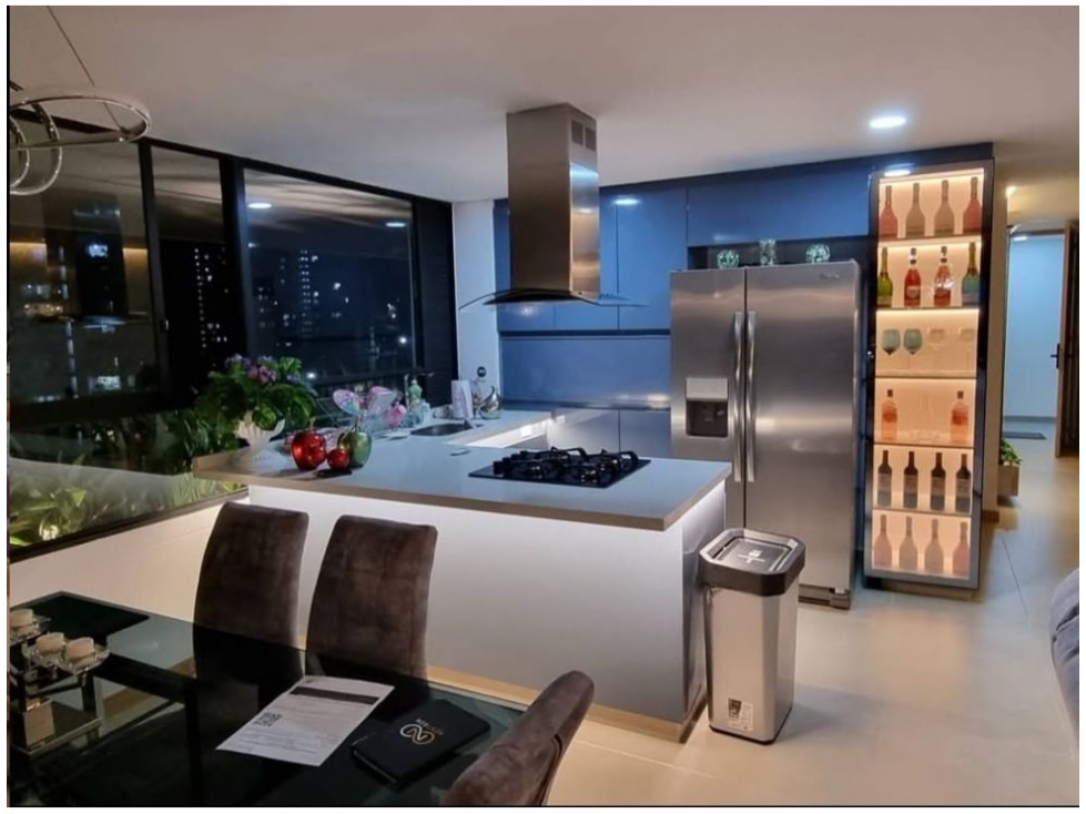 Apartamento en venta en El Poblado, Medellín · foto 8 de 10
