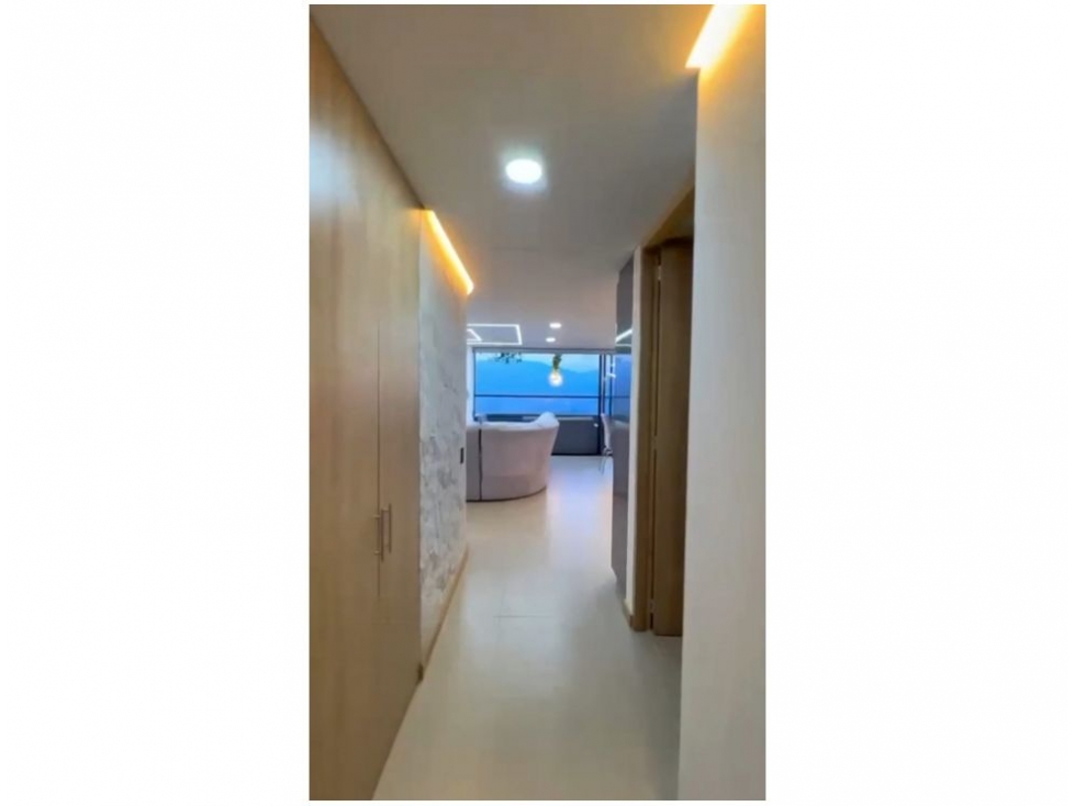 Apartamento en venta en El Poblado, Medellín · foto 9 de 10