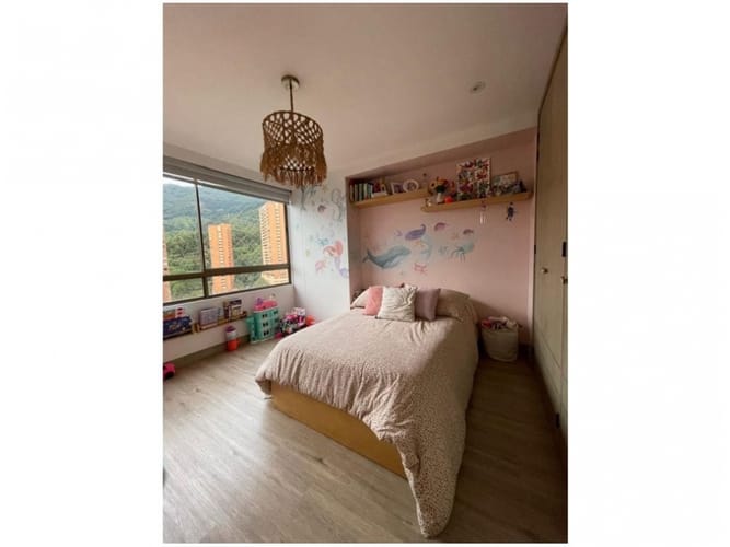 Apartamento de 3 alcobas en venta en El Poblado, Medellín, 179 m² · foto 18 de 24
