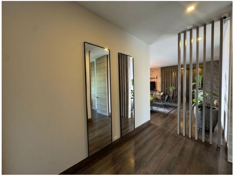Apartamento en venta en El Poblado, Medellín · foto 3 de 24