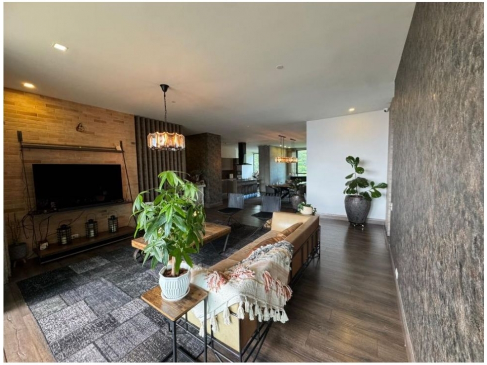 Apartamento en venta en El Poblado, Medellín · foto 10 de 24