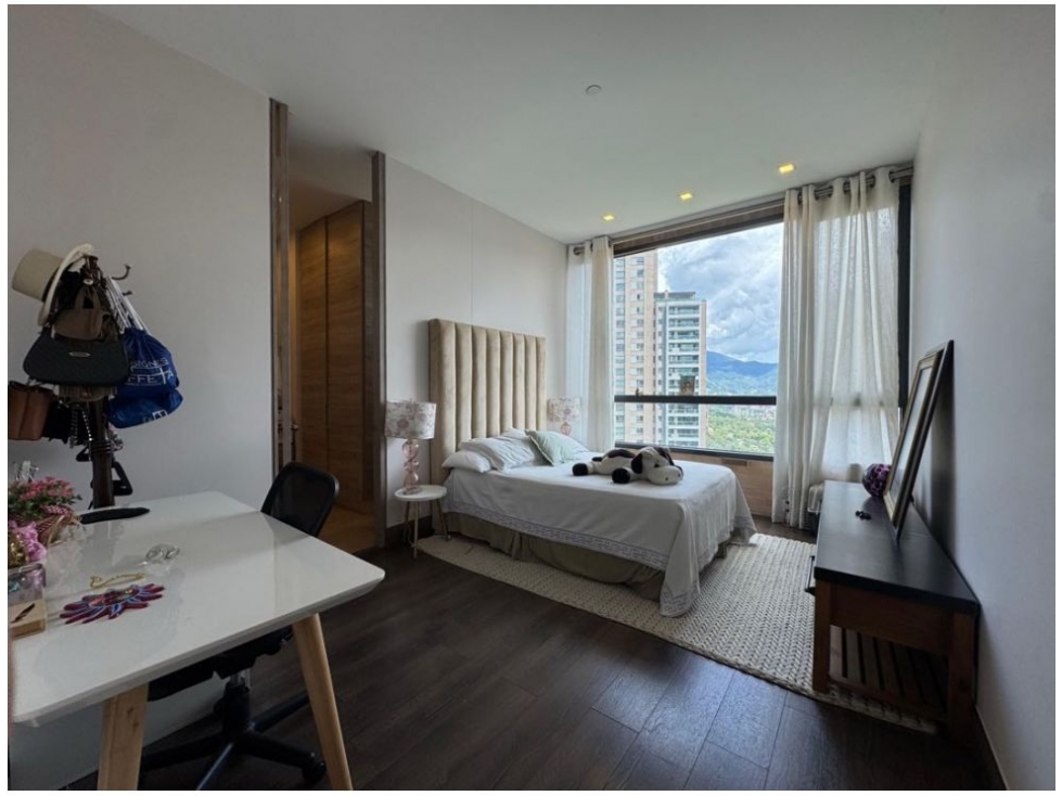 Apartamento en venta en El Poblado, Medellín · foto 15 de 24