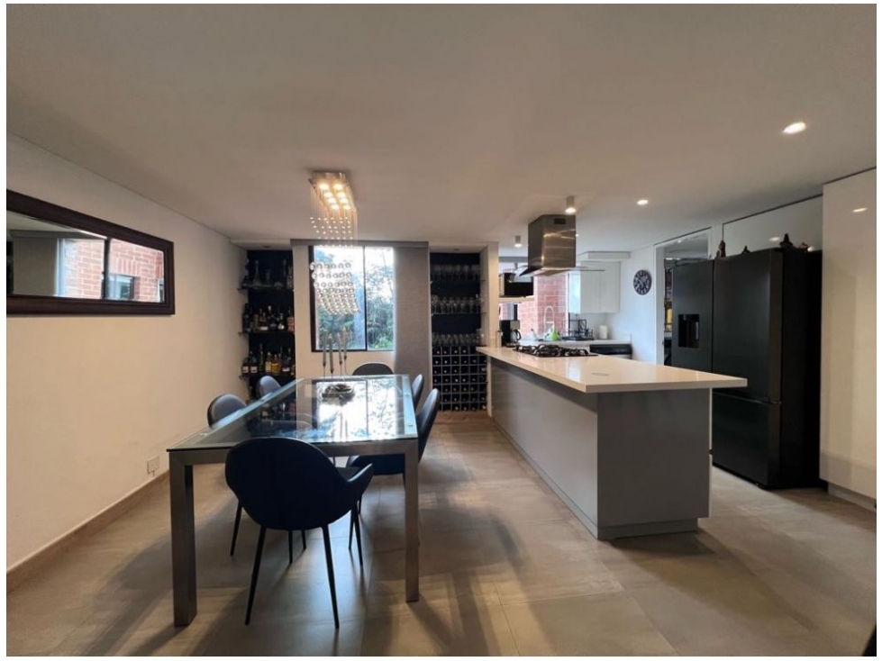 Apartamento en venta en El Poblado, Medellín · foto 5 de 24
