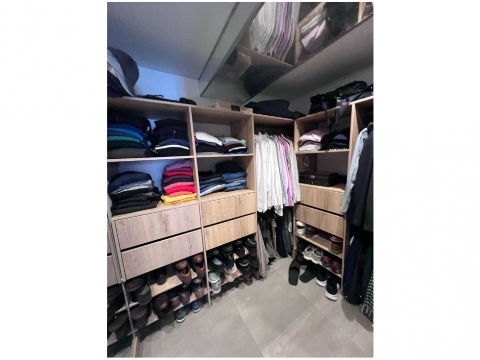Apartamento en venta en El Poblado, Medellín · foto 16 de 24