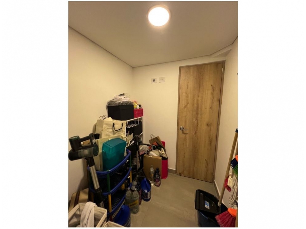 Apartamento en venta en El Poblado, Medellín · foto 23 de 24
