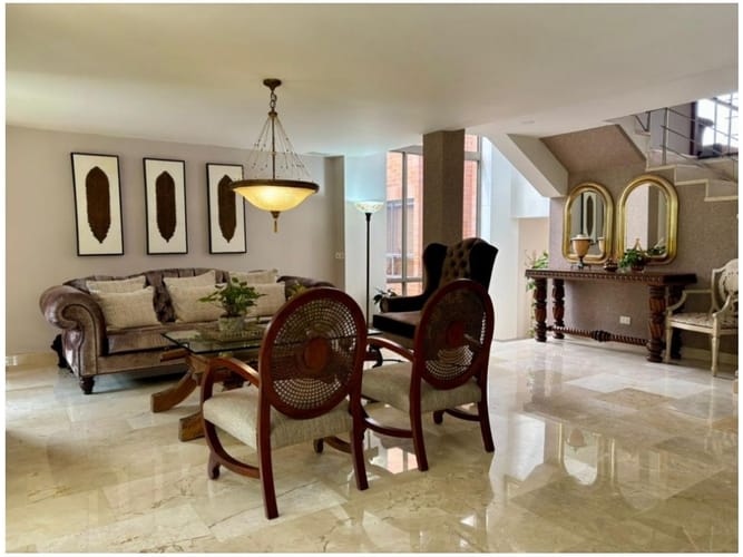 Casa de 4 alcobas en venta en Loma Del Chocho, Envigado, 318 m² · foto 7 de 24