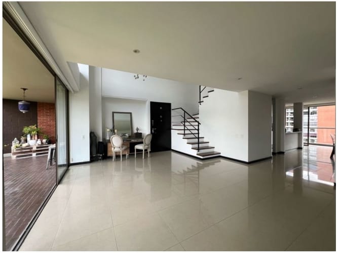 Apartamento en venta en El Poblado, Medellín · foto 5 de 22