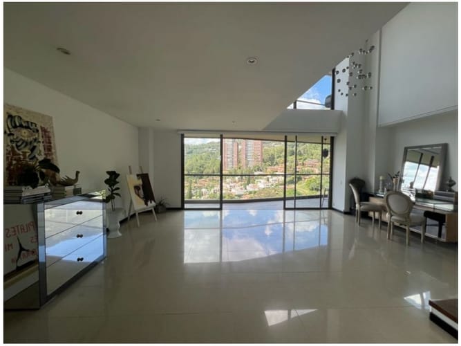Apartamento en venta en El Poblado, Medellín · foto 8 de 22