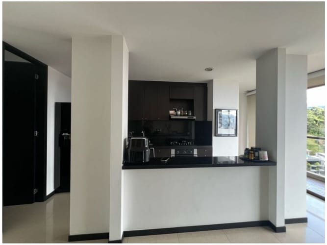 Apartamento en venta en El Poblado, Medellín · foto 9 de 22