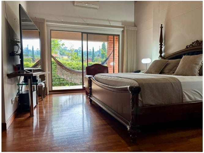 Casa de 4 alcobas en venta en Loma Del Chocho, Envigado, 318 m² · foto 18 de 24
