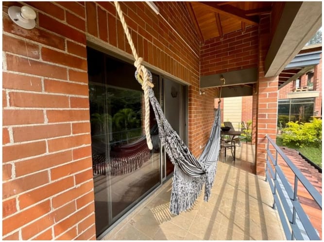 Casa de 4 alcobas en venta en Loma Del Chocho, Envigado, 318 m² · foto 20 de 24
