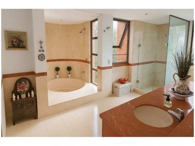 Apartamento de 3 alcobas en venta en Los Naranjos, Medellín, 245 m² · foto 20 de 24