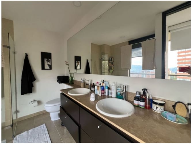 Apartamento en venta en El Poblado, Medellín · foto 18 de 22