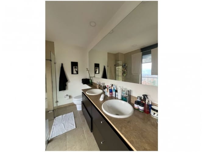 Apartamento en venta en El Poblado, Medellín · foto 20 de 22