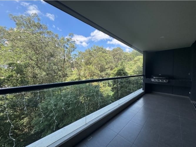Apartamento de 3 alcobas en venta en Las Palmas, Medellín, 121 m² · foto 2 de 2
