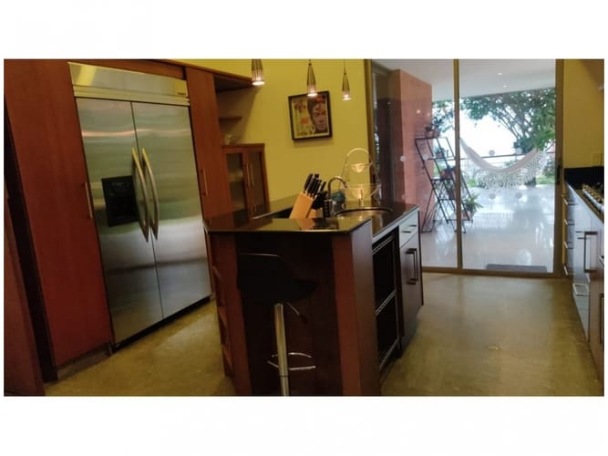 Casa de 2 alcobas en venta en El Poblado, Medellín, 600 m² · foto 6 de 16