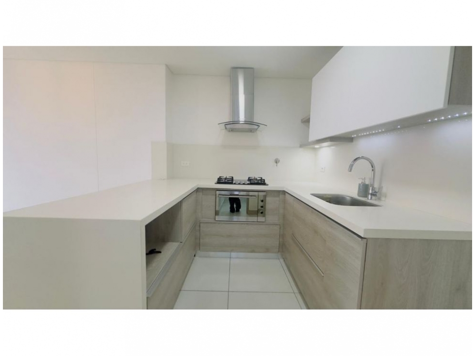 Apartamento en venta en Camino Verde, Envigado · foto 5 de 17