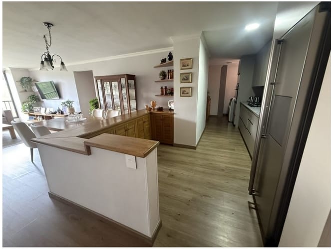 Apartamento en venta en El Poblado, Medellín · foto 5 de 20