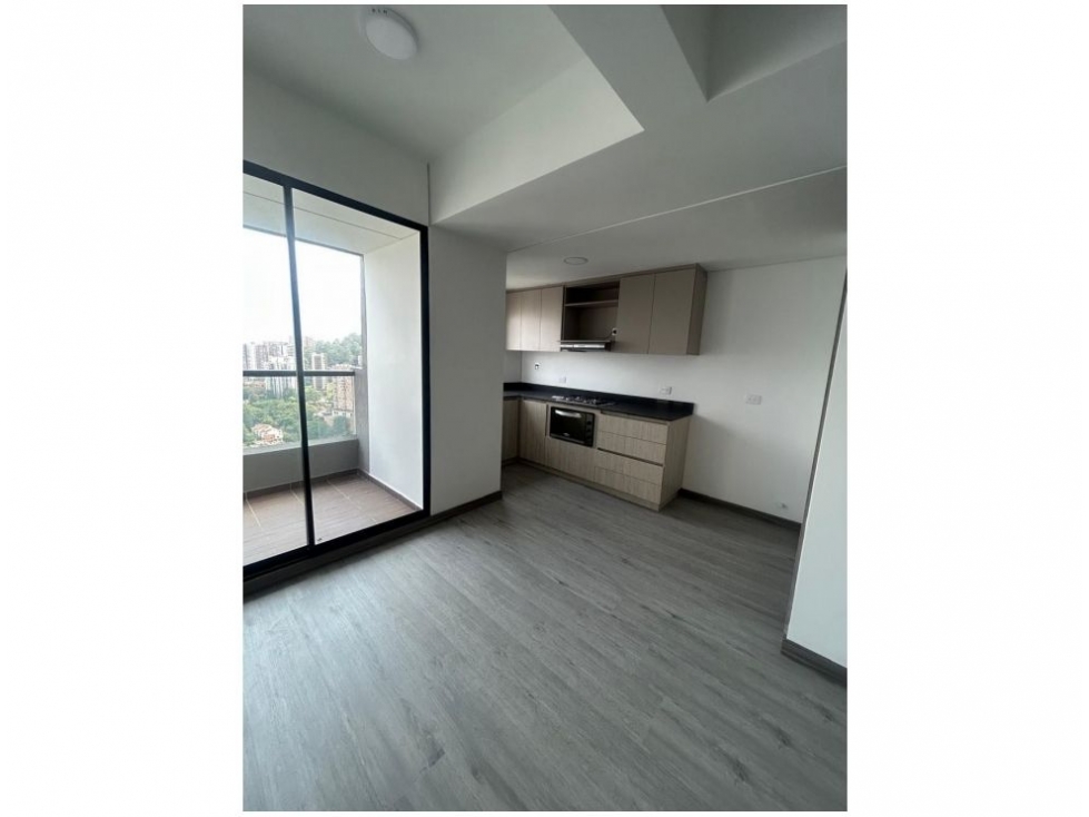 Apartamento en venta en El Poblado, Medellín · foto 2 de 16