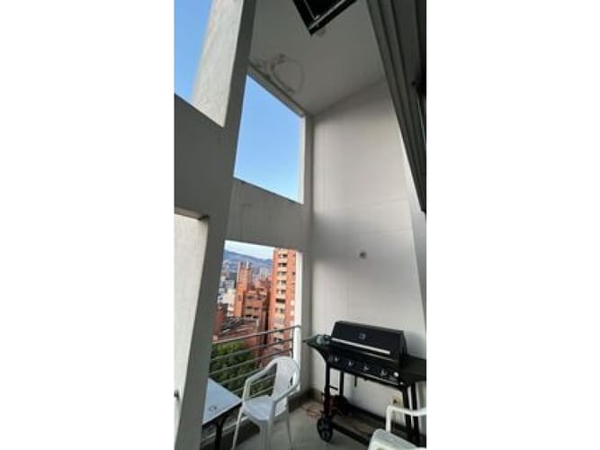 Apartamento de 4 alcobas en venta en Laureles, Medellín, 230 m² · foto 9 de 21